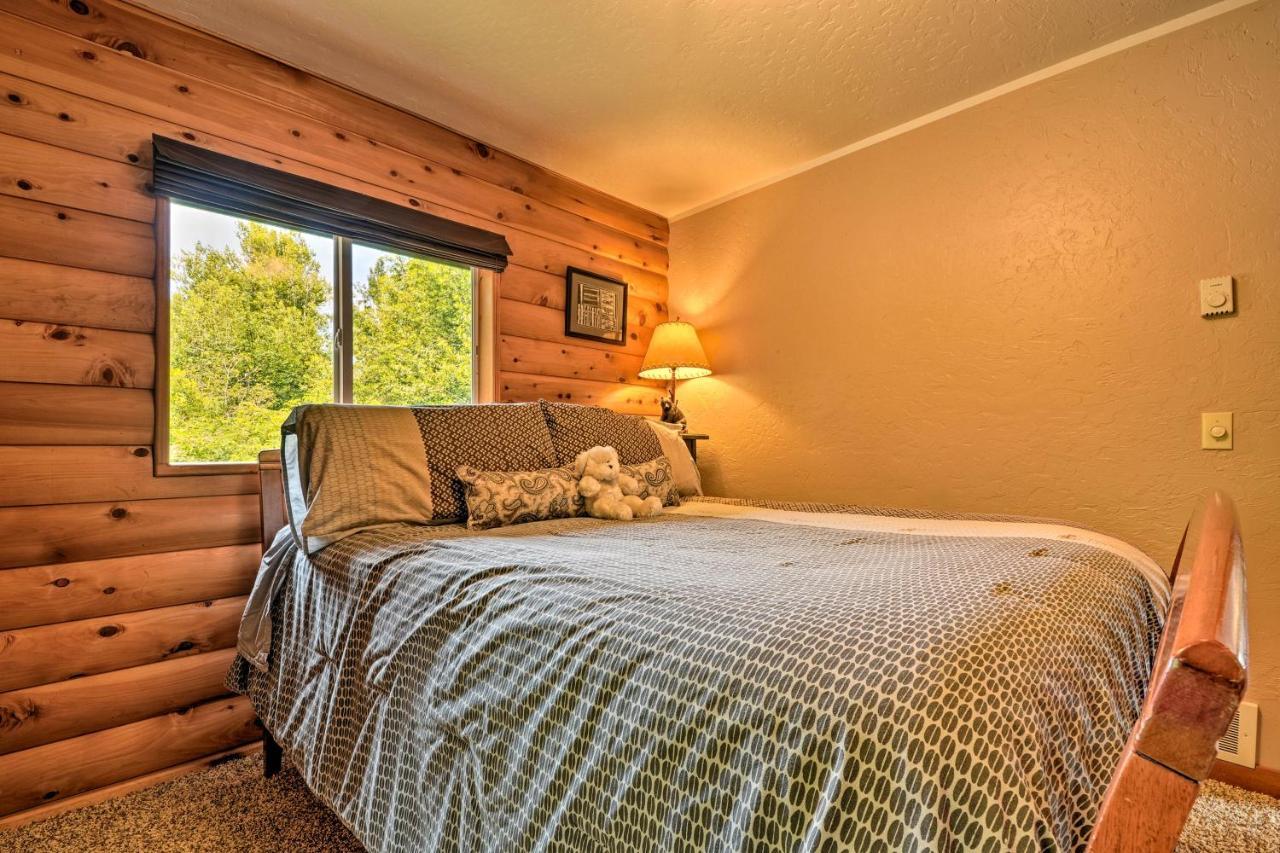 Gold Beach Apartment With Activities - 2 Mi To Ocean 외부 사진