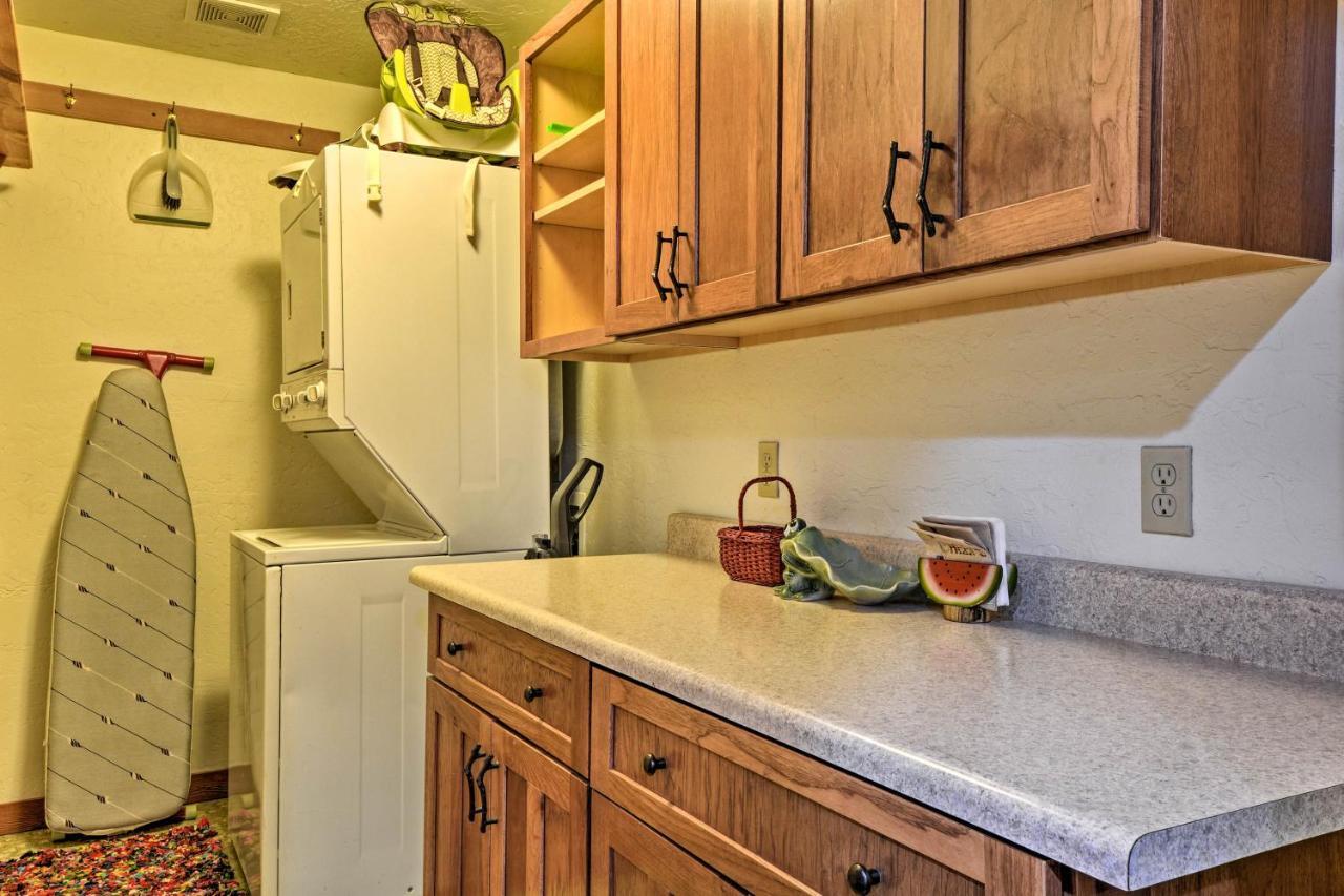 Gold Beach Apartment With Activities - 2 Mi To Ocean 외부 사진